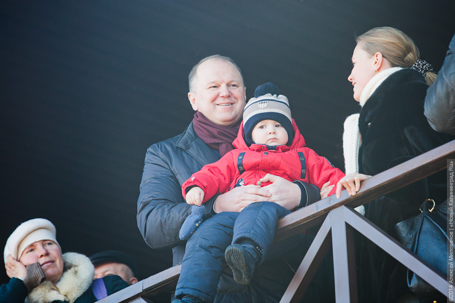 Кот, пацан и королева: в Калининграде прошел праздник длинной колбасы
