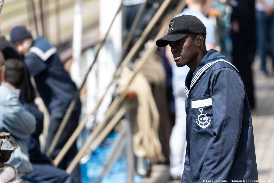 Верёвки, мачты, моряки: в Калининграде открылся фестиваль «Паруса Мира» (фото)