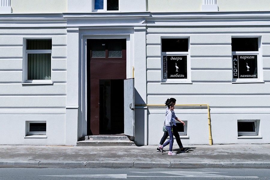 В Калининграде завершают ремонт памятника, у которого в 2018-м обрушился фасад (фото)