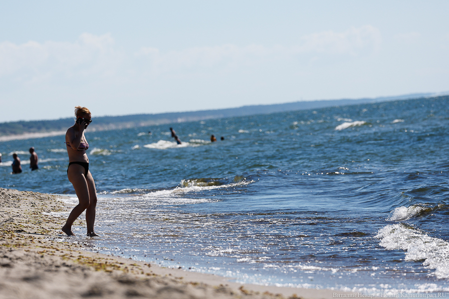 В Балтийске спасатели вытащили из моря начавшего тонуть москвича
