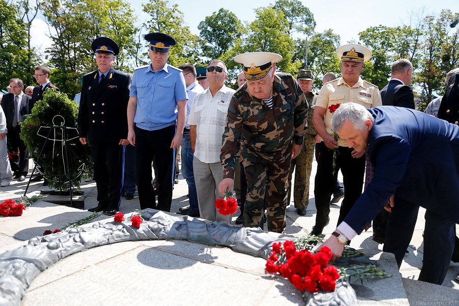 День, когда все изменилось: Калининград вспоминает жертв войны (фото)