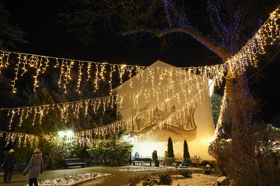 И вновь красота: как Зеленоградск украсили к Новому году (фото)