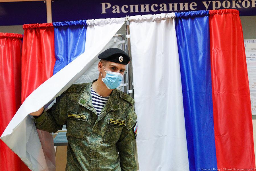 На участках и на кухне: как в Калининградской области прошёл первый день выборов