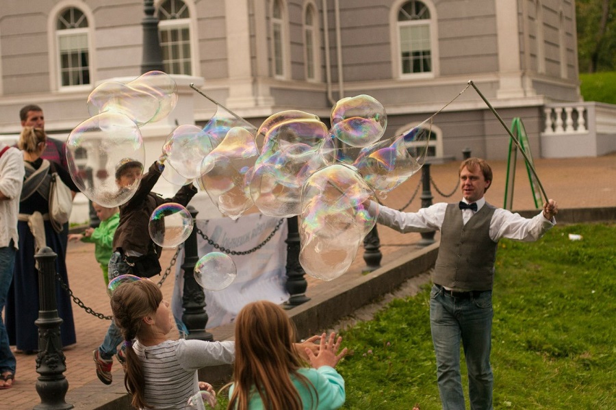 Волшебное шоу мыльных пузырей — праздник для взрослых и детей!