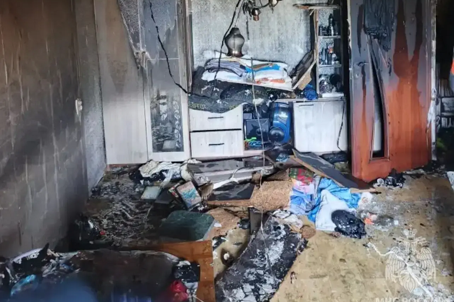 В Черняховске в многоквартирном доме произошел пожар с погибшей и пострадавшим