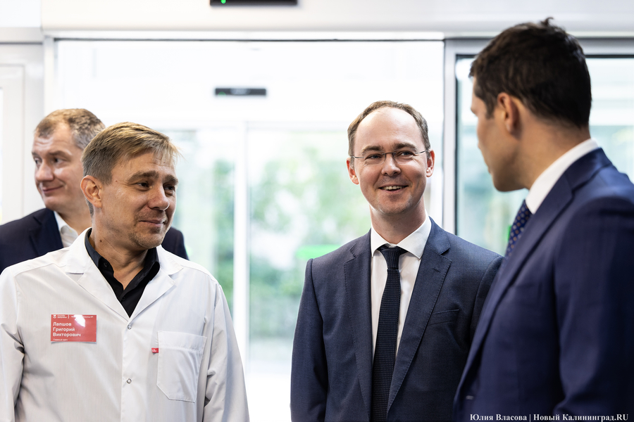 Поликлиника в аптеке и двойной томограф: областные власти показали достижения в медицине