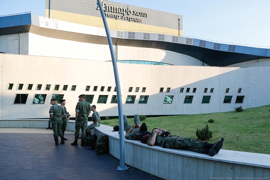 Rauschen girls: о чём шутили на «Голосящем КиВиНе» в Светлогорске (фото)