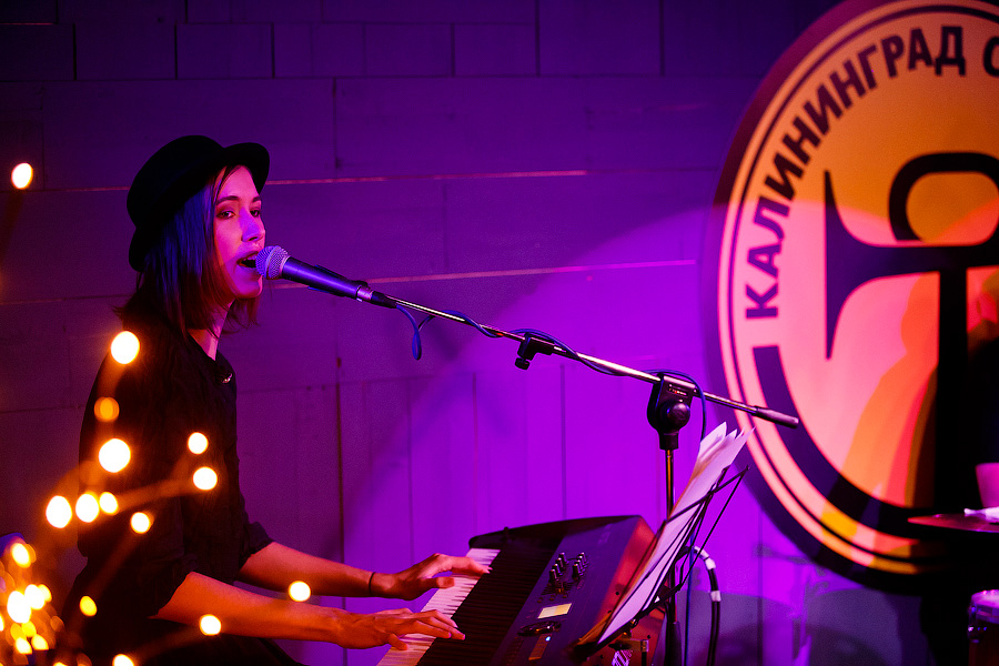 Поп-музыка для взрослых: петербурженка Nina Karlsson выступила в Калининграде