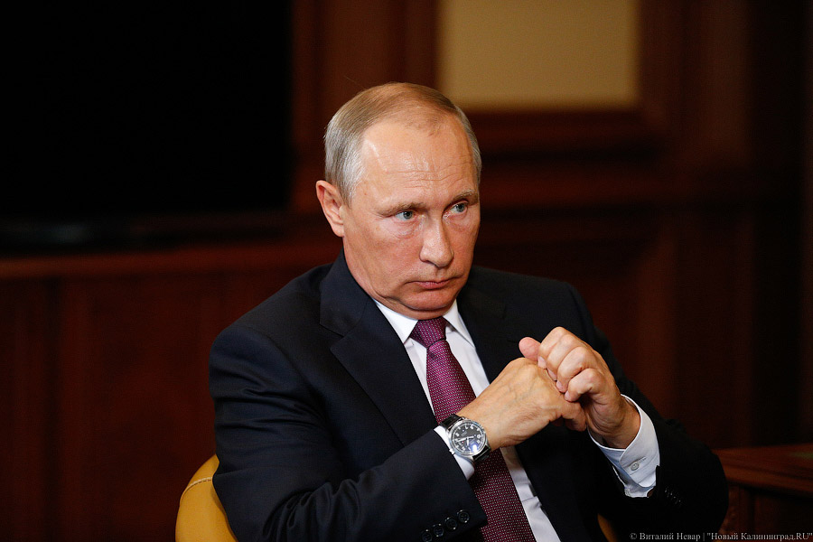 Путин заявил о необходимости выплатить пенсионерам по 10 тысяч рублей