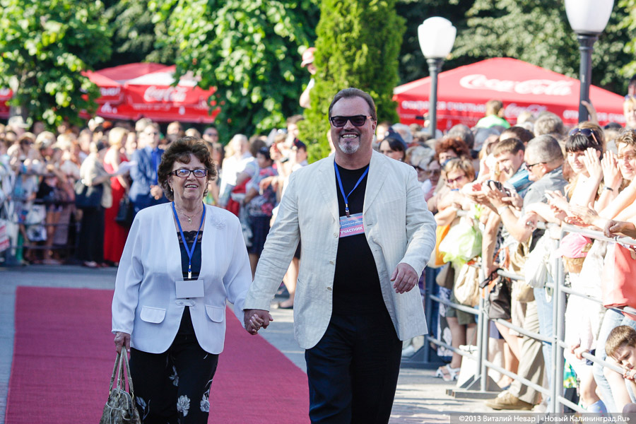 Десятый юбилейный: «Балтийские дебюты» открылись красной ковровой дорожкой