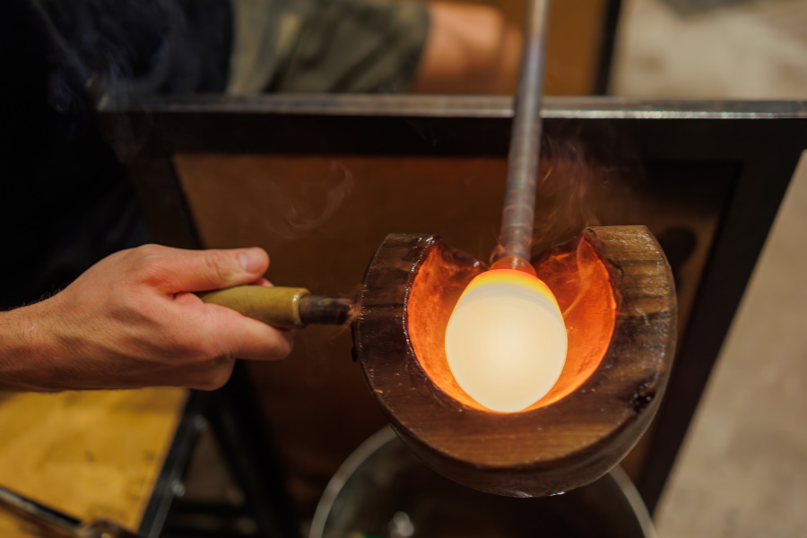 Стеклодувная мастерская Repin Glass приглашает на мастер-классы