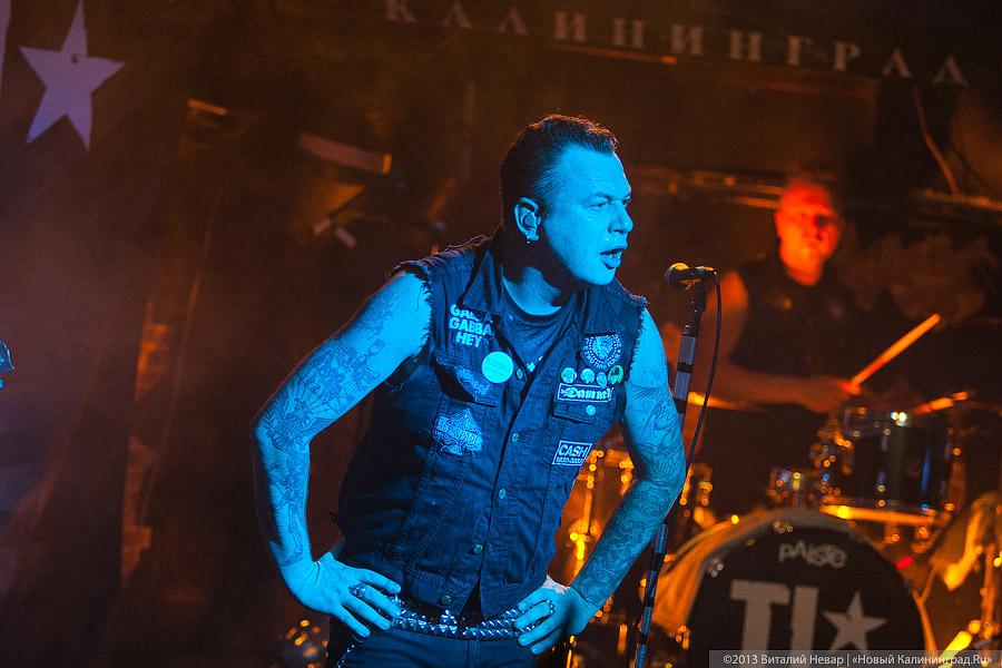 Без инсектицидов: в клубе «Кури Бамбук» дала концерт группа «Тараканы!»