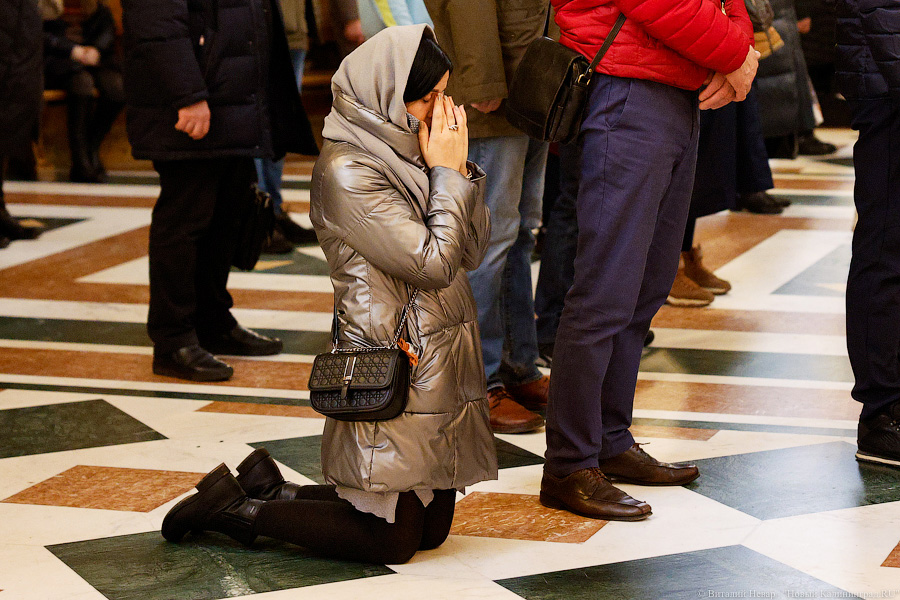 Без проруби, но с литургией: в Храме Христа Спасителя провели праздничную службу (фото)