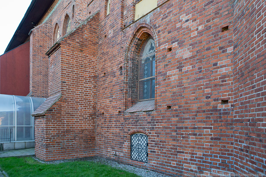 «Яркий пример аварийной ситуации»: почему не все хорошо в Кафедральном соборе