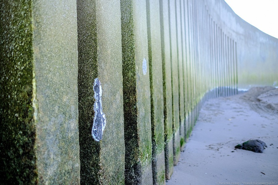 Власти недовольны железобетонными конструкциями нового променада в Светлогорске