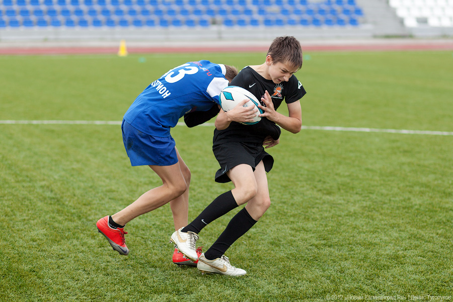 «Битва за овал»: фоторепортаж с международного турнира по регби
