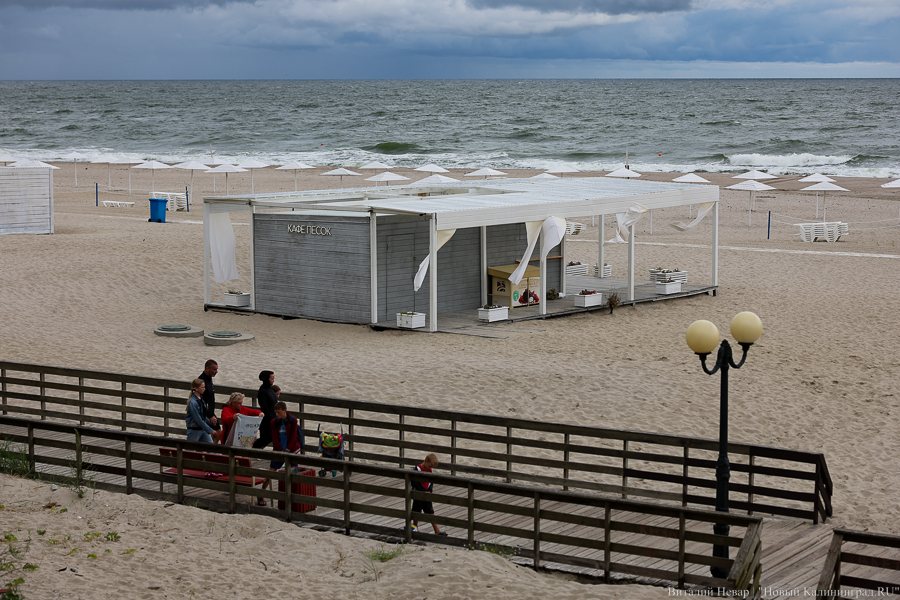 В Янтарном планируют построить деревянный настил на двух пляжах почти за 9 млн рублей