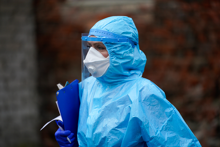 Инфекционист: следующие две недели будут тяжелыми по заболеваемости COVID-19