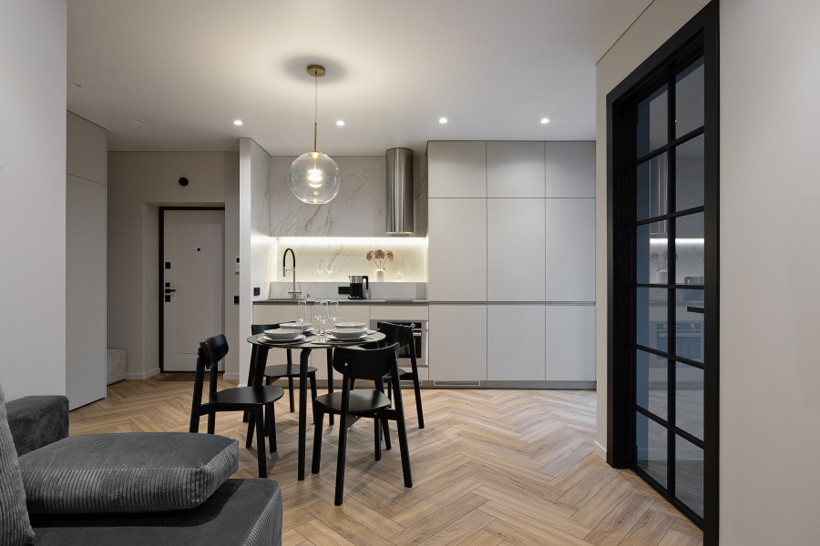 Всё о кварц-виниле: преимущества и советы по укладке от Aquafloor