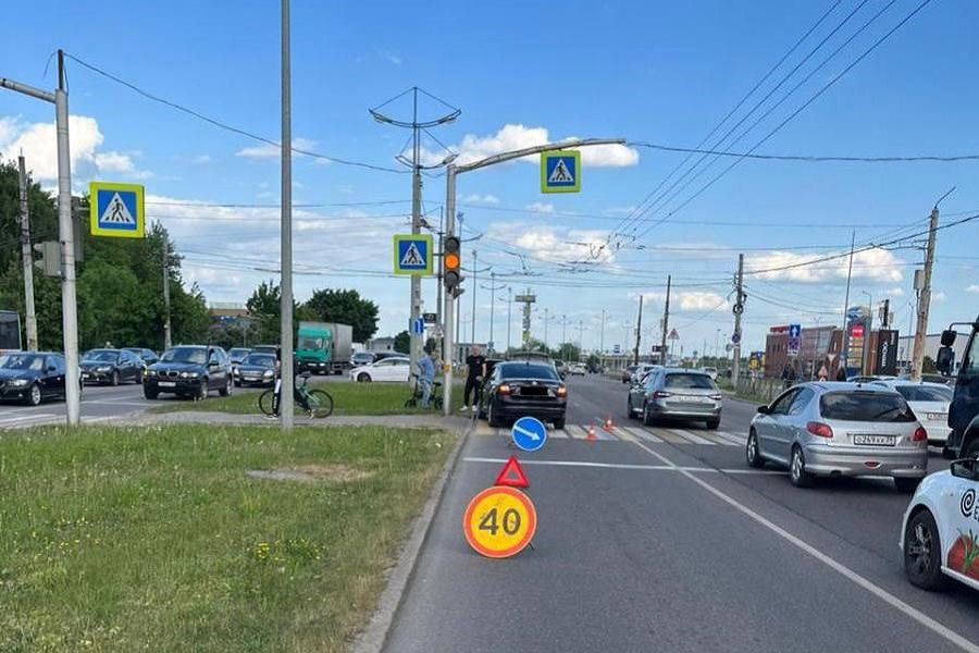 ГИБДД опубликовала видео со сбитым 14-летним велосипедистом на Московском проспекте