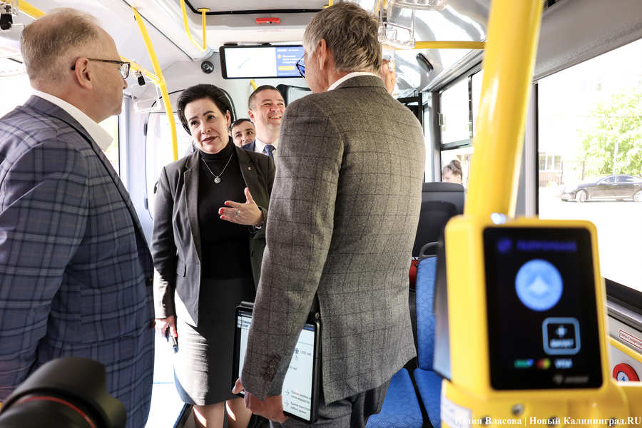 «Не надо искать особенностей»: в Калининграде на линию выпустили новые ЛиАЗы (фото)