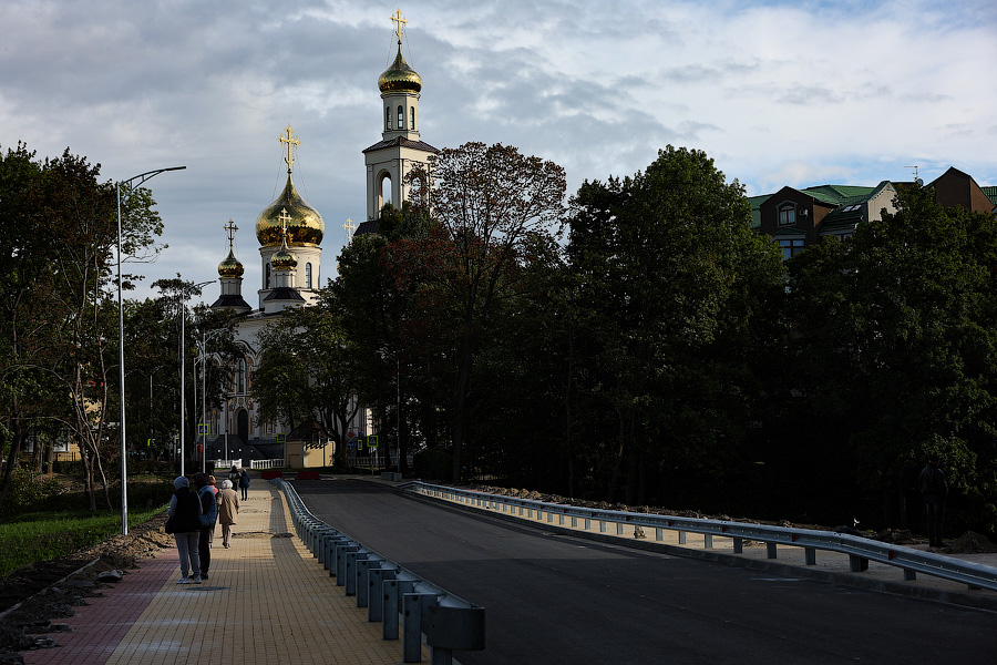 В мэрии Калининграда объяснили просевшие люки на отремонтированной Катина