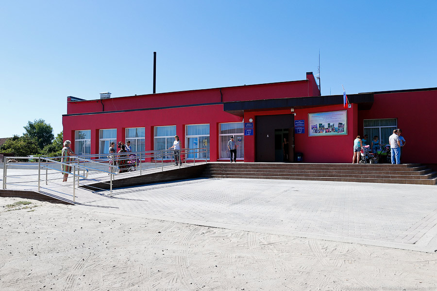 Ремонт и сироты: как Цуканов отремонтированные дома в Советске смотрел