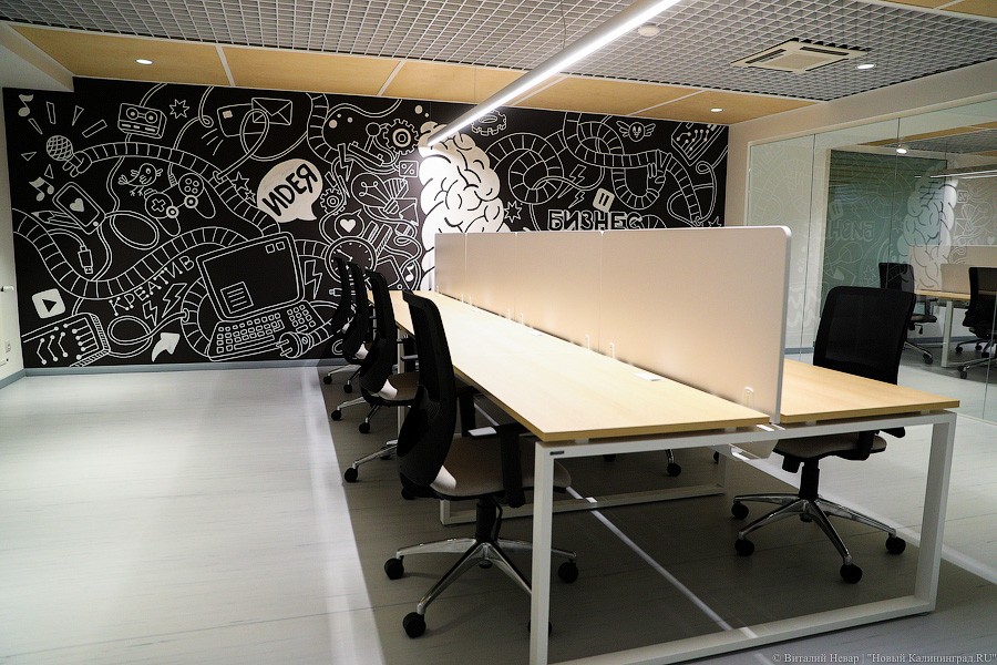 Зияющая пустота коворкингов: Алиханову показали помещения бизнес-инкубатора