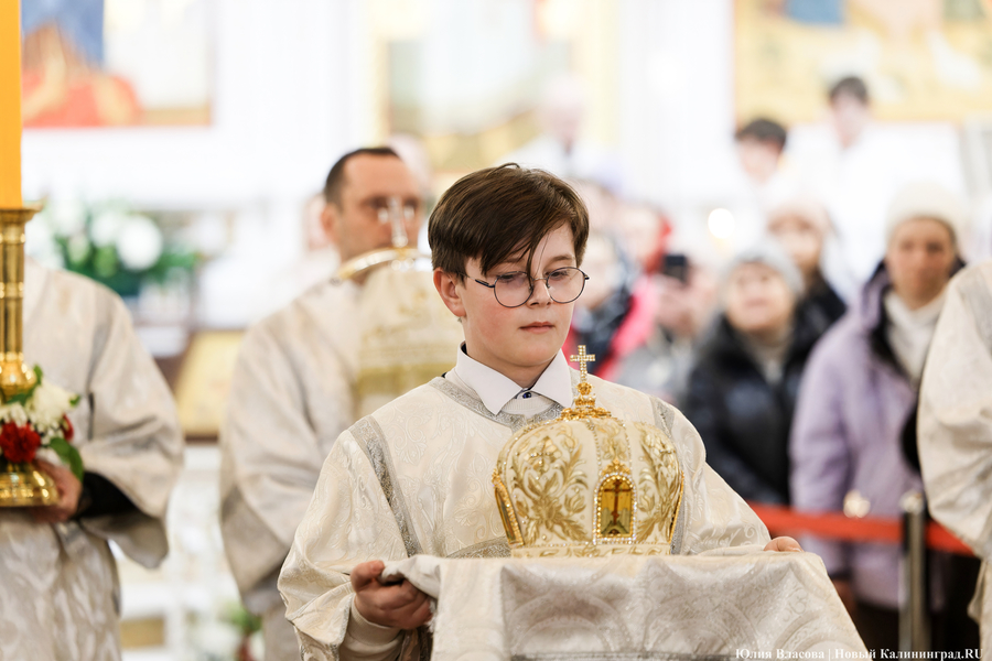 Свет Рождества: как в Калининграде прошла праздничная служба