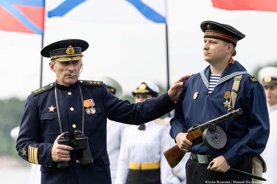 День ВМФ в Балтийске: как прошел парад кораблей Балтфлота (фото)