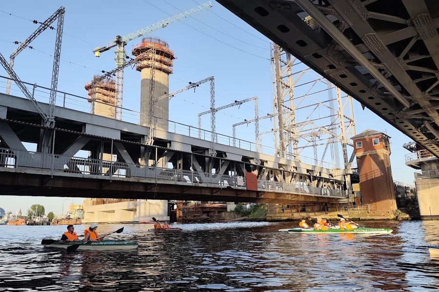 На двухъярусном мосту с середины июля вводят одностороннее движение