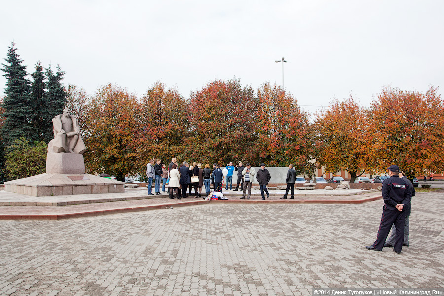 Слова не помогут:  ради лекарств больные ВИЧ калининградцы вышли на пикет