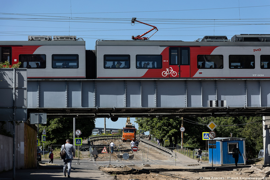 Останется с одним тротуаром: в Калининграде до августа закрыли мост на Суворова (фото)