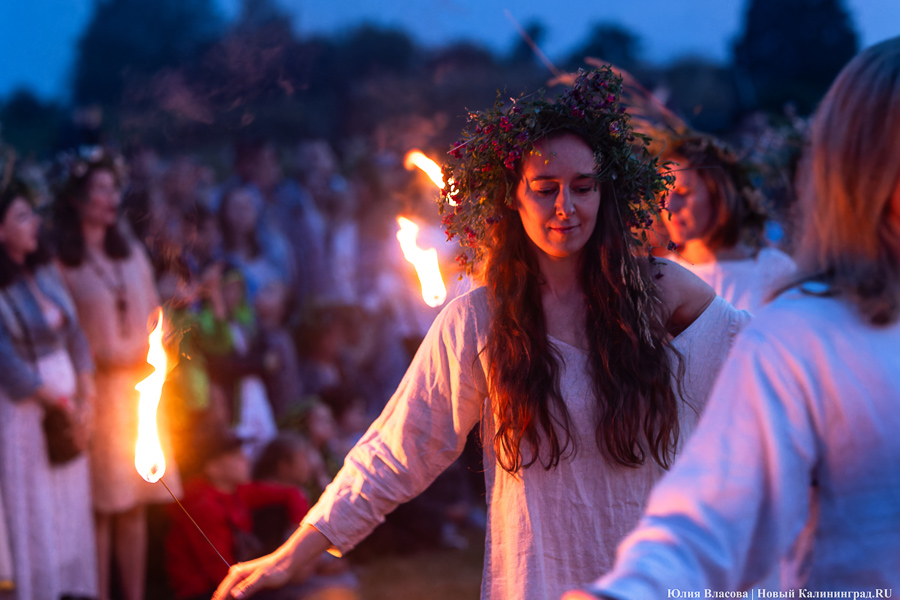 В свете пламени костра: как в Ушкуе отмечали праздник Ивана Купалы (фото)