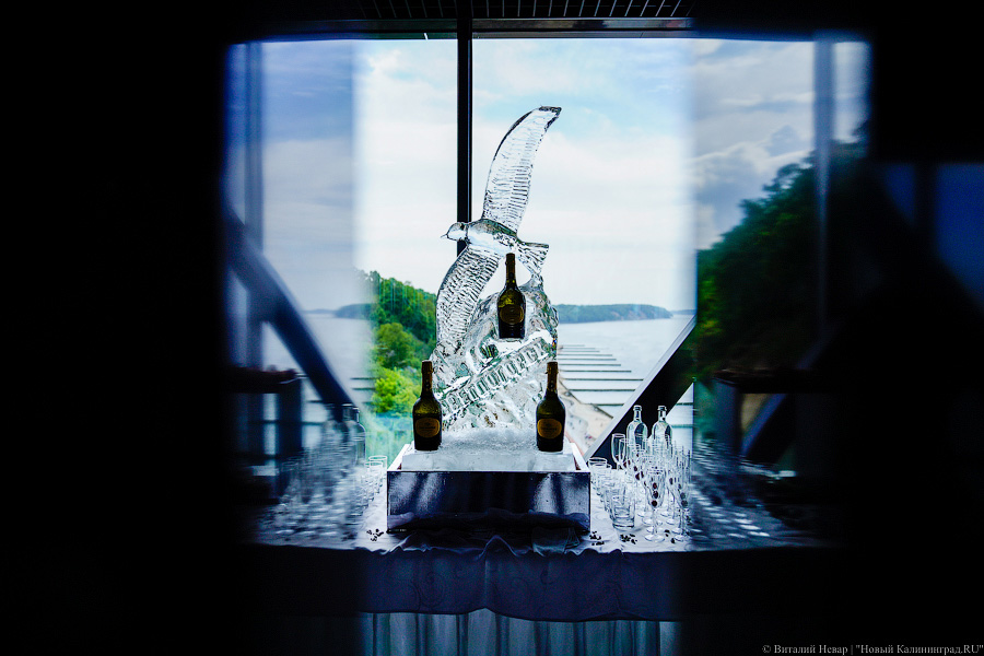 Арт-объект с чайками: в Светлогорске запустили лифт на променад