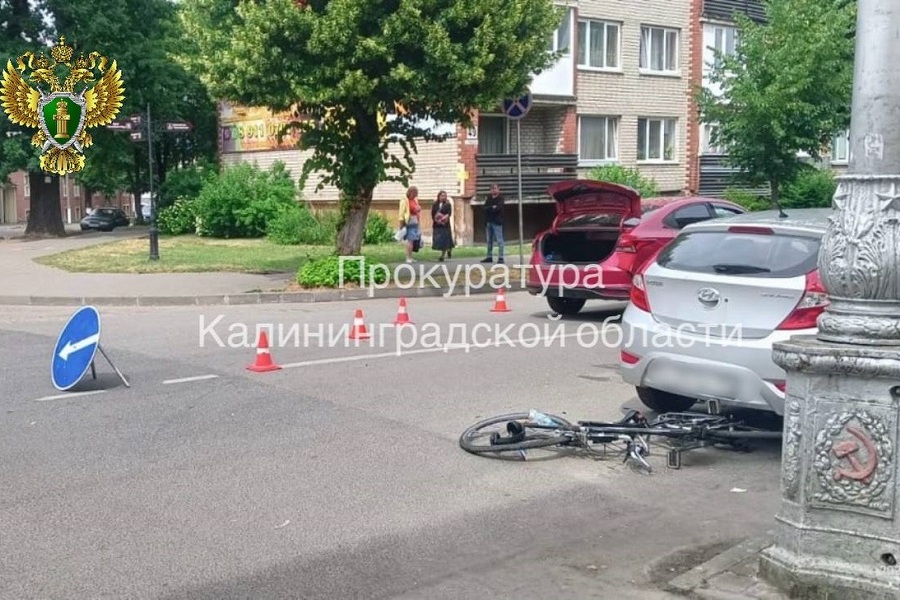 В Советске суд взыскал компенсацию с водителя, сбившего 17-летнего велосипедиста