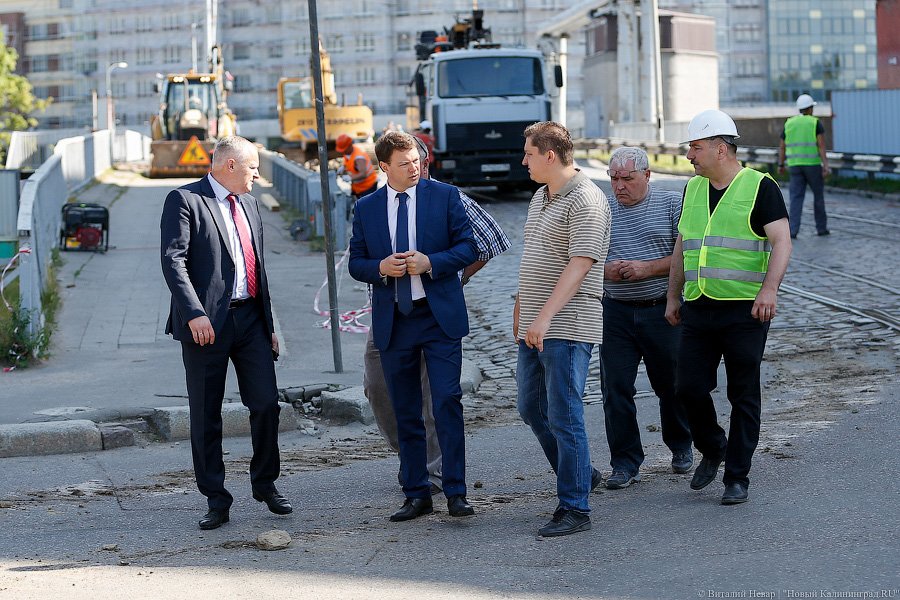 Прохода нет: Высокий мост на Остров закрыт на реконструкцию (фото)