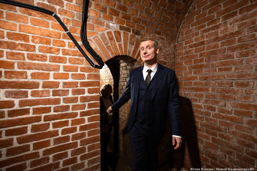 «За крепостной стеной»: Музей янтаря открыл экспозицию в пороховом погребе (фото)