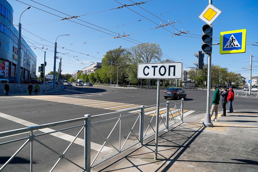 Конец мучений и брусчатки: Киевскую полностью открыли после ремонта (фото)