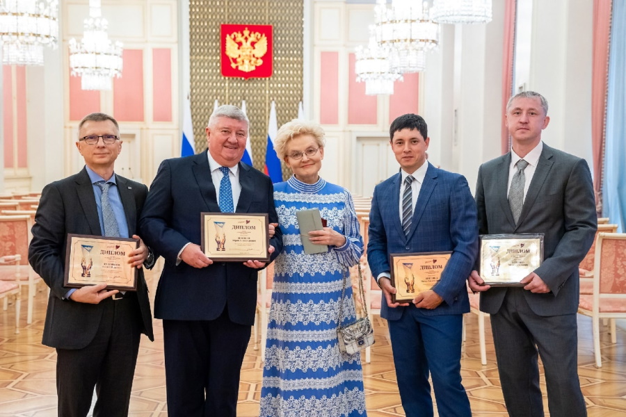 Калининградские кардиохирурги получили премию «Призвание» за спасение пациента (фото)