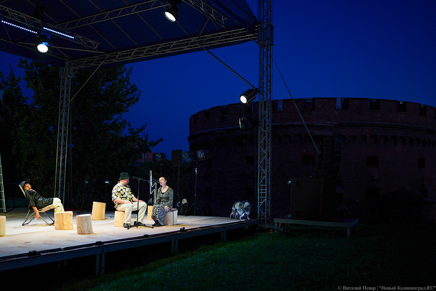 Сентябрьская «Гроза»: калининградский Драмтеатр сыграл спектакль на Верхнем озере