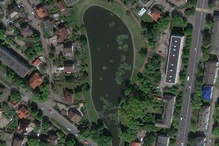 Подлежащая благоустройству часть Верхнего озера за ул. Некрасова. Скриншот фото «Яндекс. Карт»