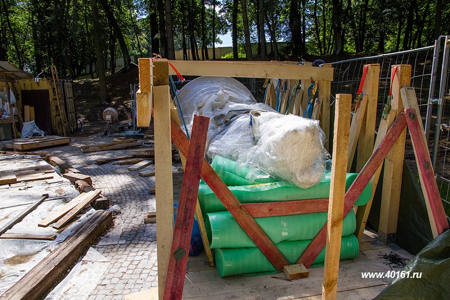 В Советске установили 3-метровую мраморную скульптуру королевы Луизы (фото) 