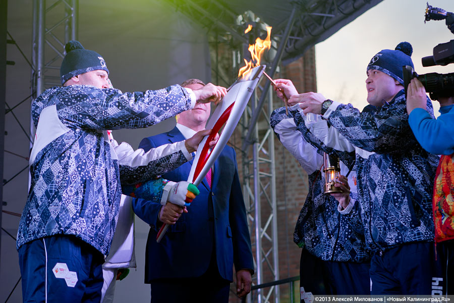 75 оттенков олимпийского: эстафета огня Олимпиады-2014 в Калининграде
