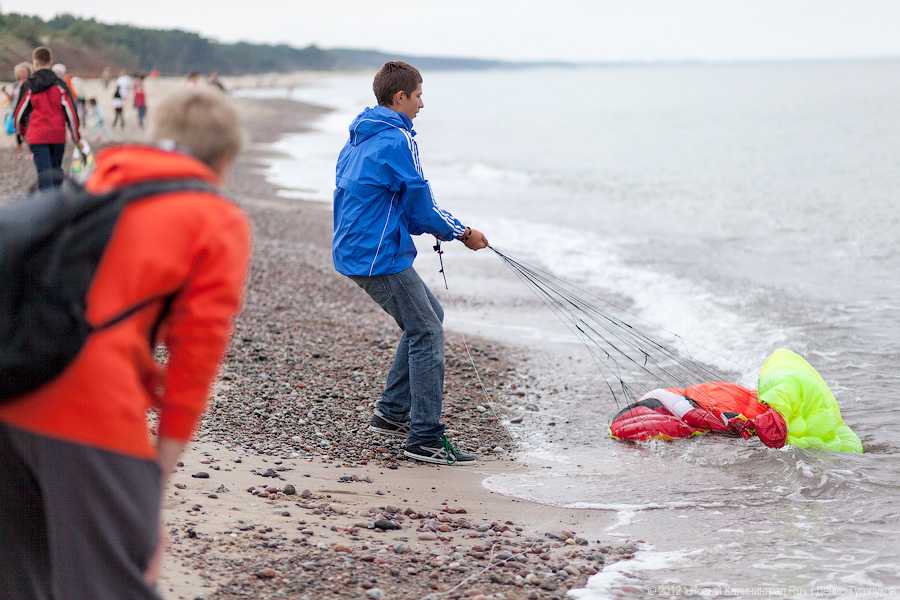 «Укротители кайтов»: фоторепортаж с фестиваля воздушных змеев
