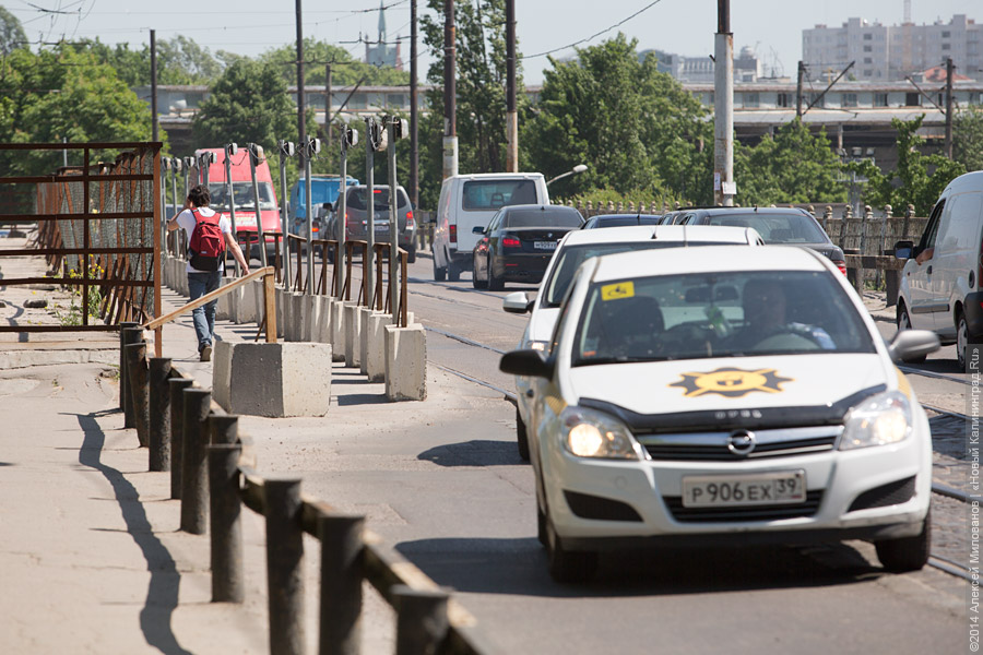 Второй аварийный: что происходит с мостом на ул. Суворова (фото)