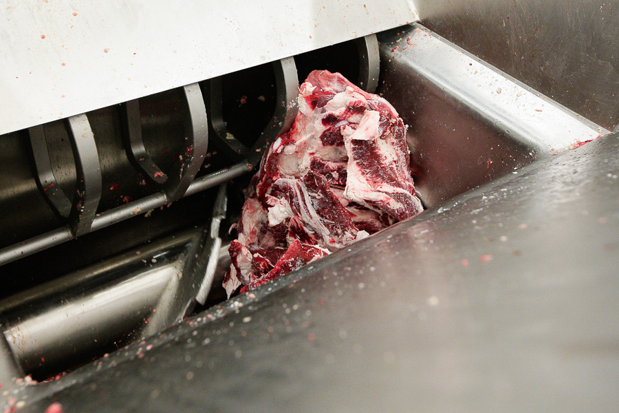 Как делают котлеты для «Макдоналдса»: вторая жизнь горевшей «Конкордии» 