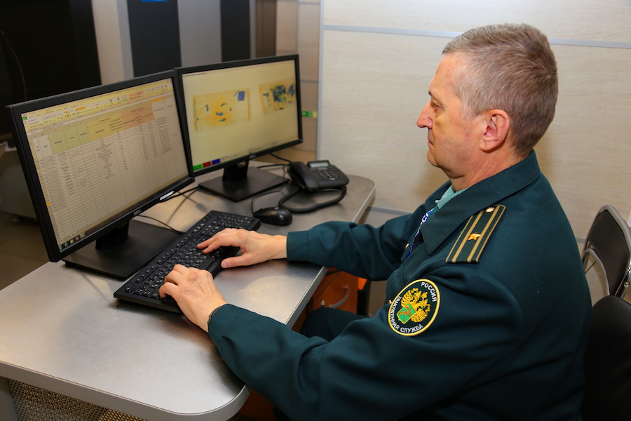 В «Храброво» был задержан пассажир, пытавшийся вывезти в личном багаже 3 кг крови