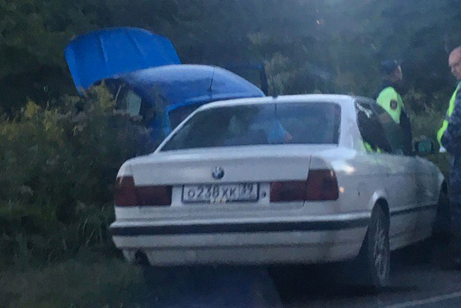 На Балтийском шоссе столкнулись BMW и Nissan (фото)