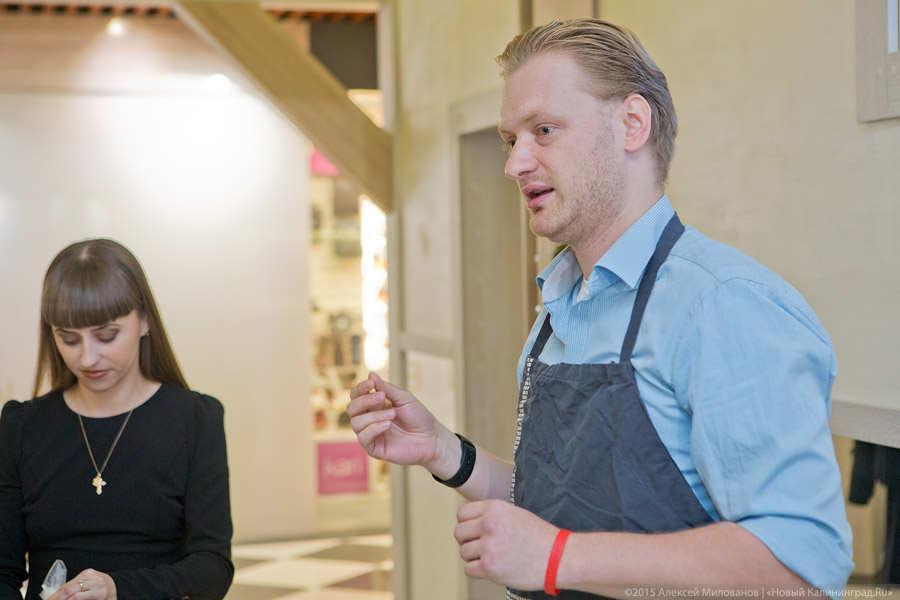  Нагруженные вилки: тапасы и пряная груша на «Открытой кухне»